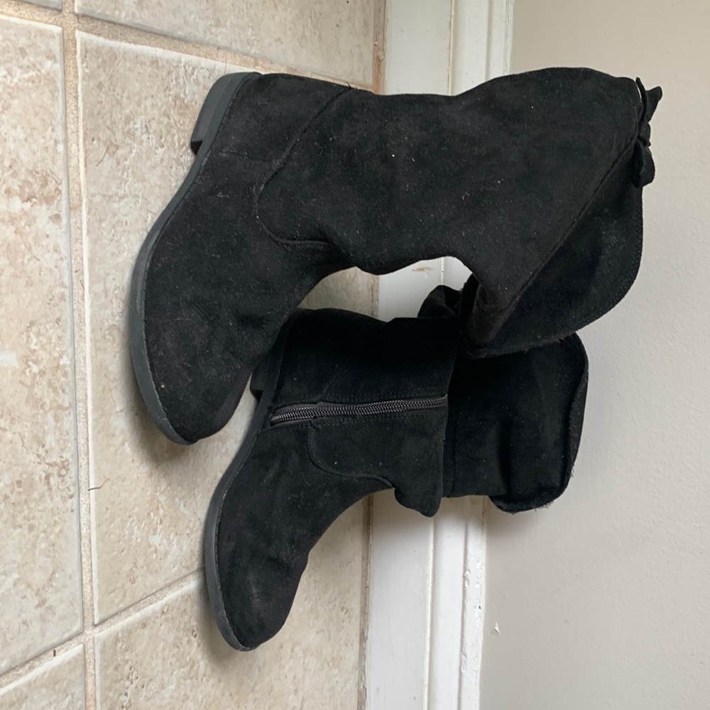 Tall faux suede cat and Jack girls size 1 boots